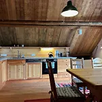 Apartment Charmante Gaestewohnung In Altem In Alpiner Alleinlage *