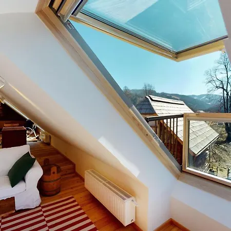 Charmante Gaestewohnung In Altem In Alpiner Alleinlage