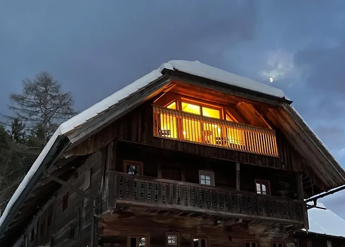 Daire Charmante Gaestewohnung In Altem In Alpiner Alleinlage *