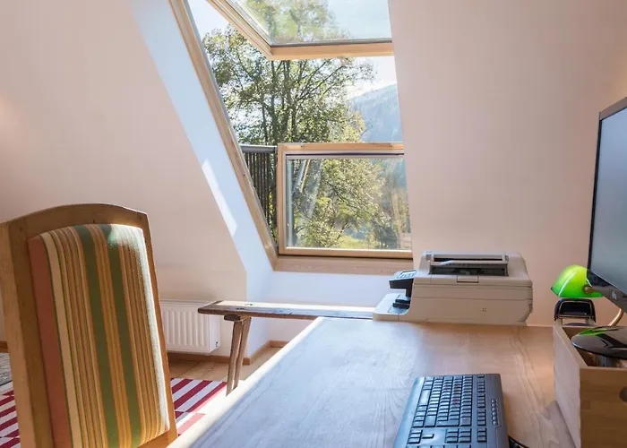 Apartman Charmante Gaestewohnung In Altem In Alpiner Alleinlage